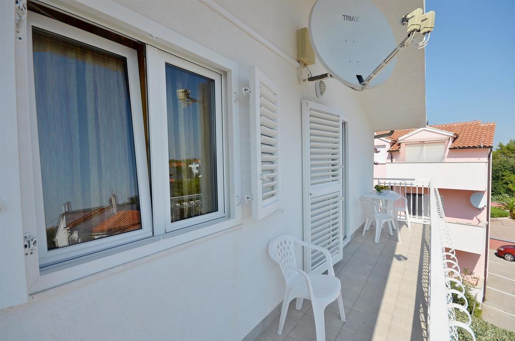Apartments Sime Vodice Eksteriør billede