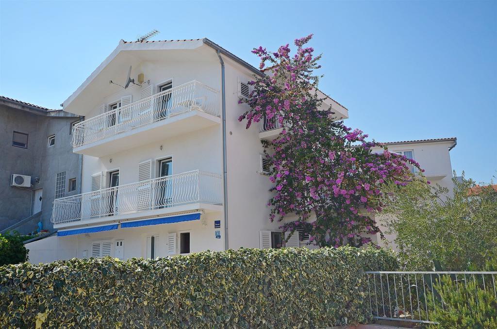 Apartments Sime Vodice Eksteriør billede