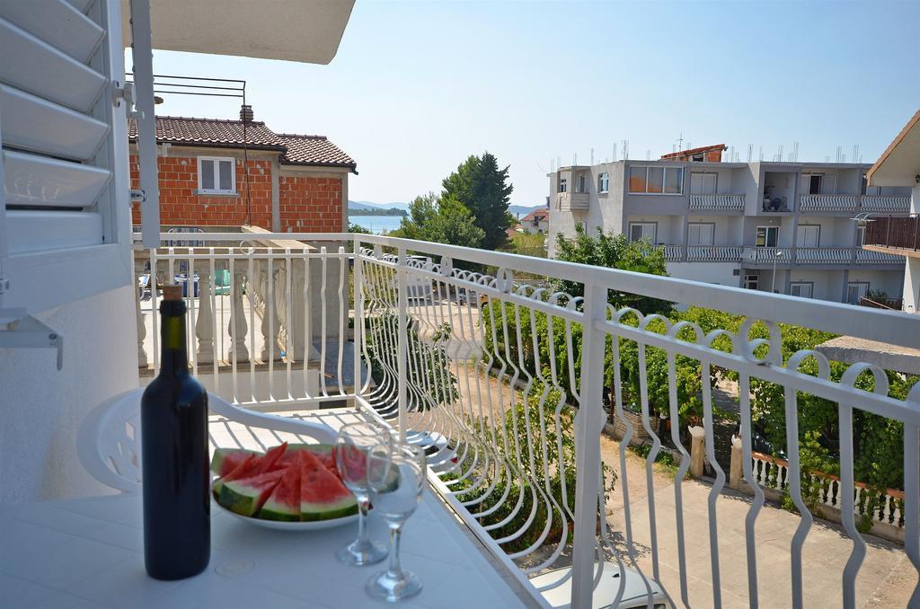 Apartments Sime Vodice Eksteriør billede